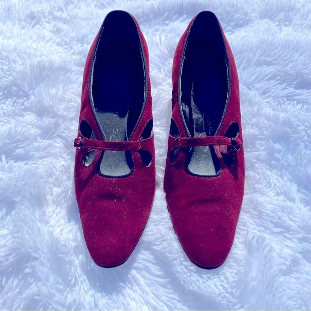 Socialites Vintage Suede Maroon Heels with Cutout Design From Dayton’s